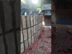 Bouwplaats van stenen voor de auto